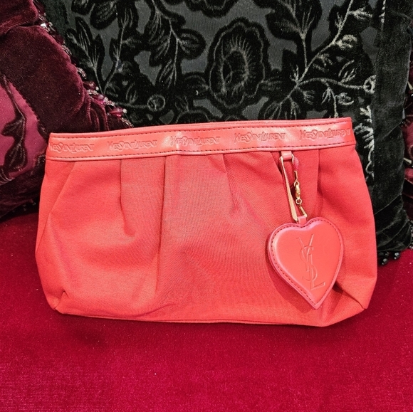 Yves Saint Laurent red clutch. CAN  BE A CROSSBODY TOO - Picture 6 of 6